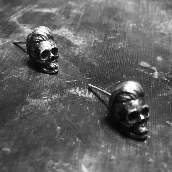 Slicked-back skull stud earrings 925 silver skull earrings