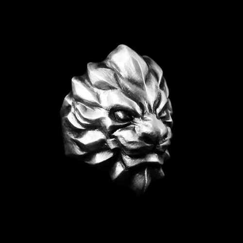 Majestic Mens Lion Ring is Symbol of Strength and Elegance