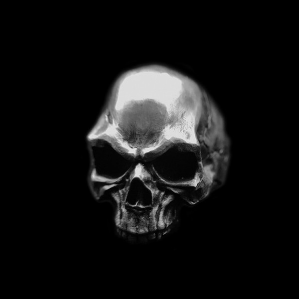 Evil Skull Rings – offering a symphony of dark elegance and symbolic depth