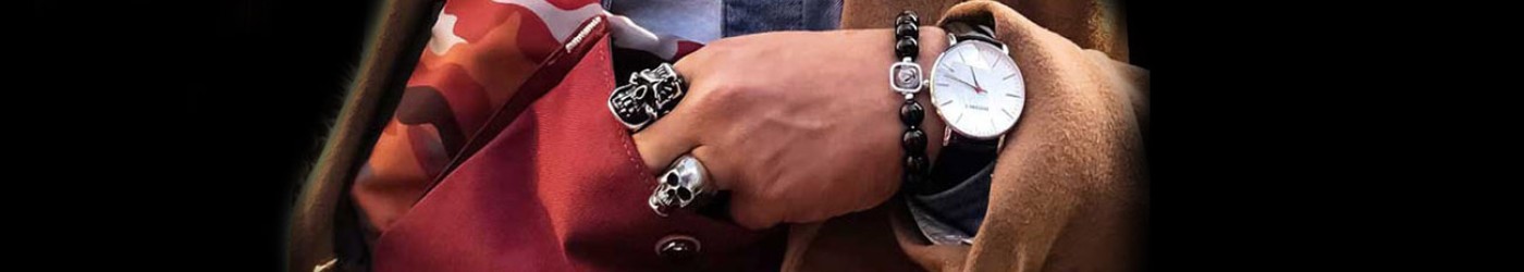 Skull Jewelry for Men: Adding a Touch of Dark Elegance