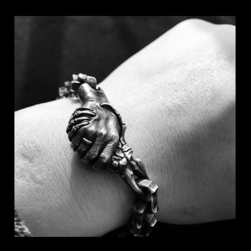 The deal with the devil 925 silver Skull Bracelet SSB43