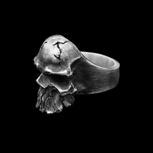 Dark Vanguard Skull Ring this unique piece that transcends trends
